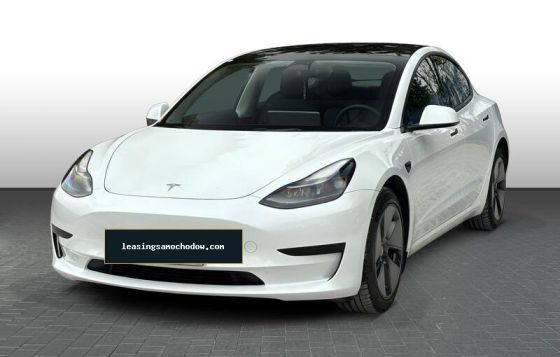 Tesla Model 3 – auto używane w najmie